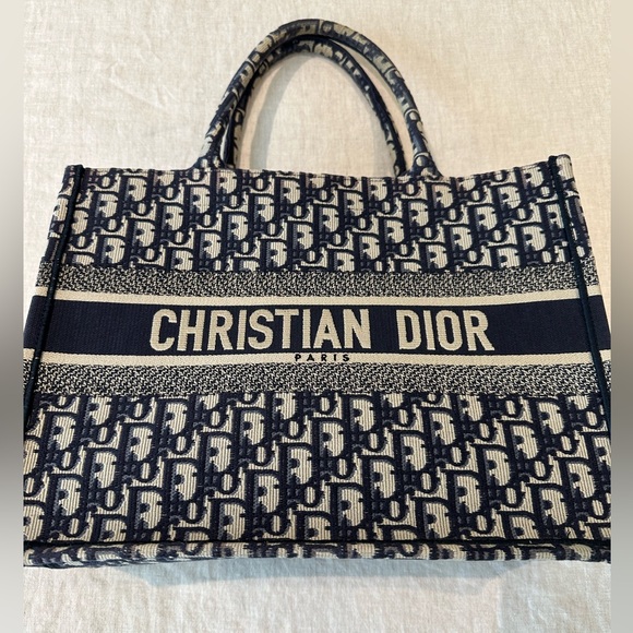 Christian Dior Tote Navy Blue - Picture 4 of 14